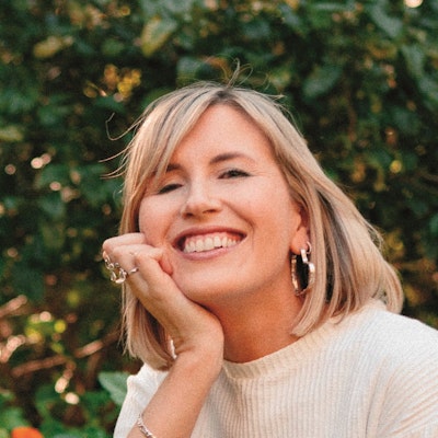 portrait photo of Ruby Jones